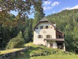 chorinskyklause-goisern_haus